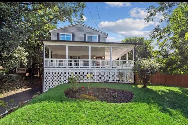 House sit in Takoma Park, MD, US