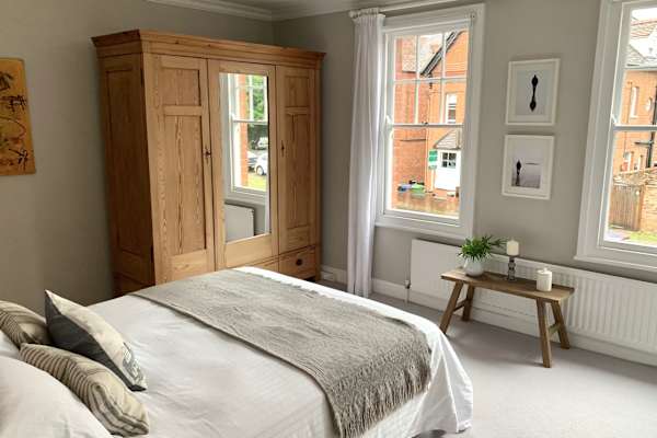 House sit in Marlow, United Kingdom