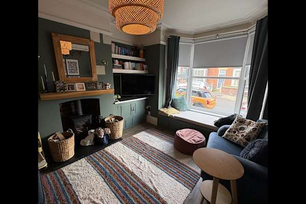 House sit in Sheffield, United Kingdom