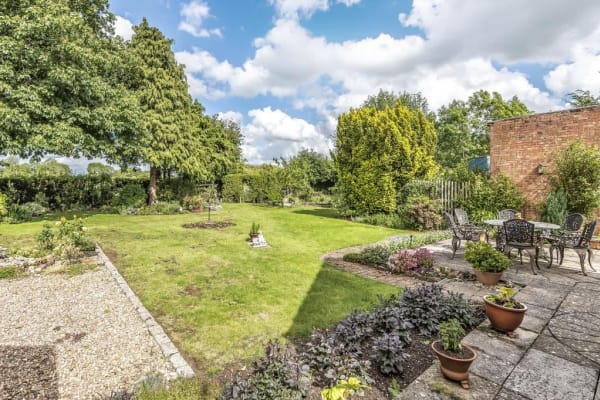 House sit in Brackley, United Kingdom