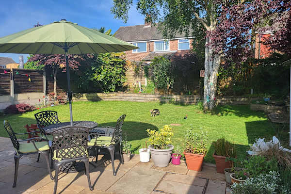 House sit in Irlam, United Kingdom