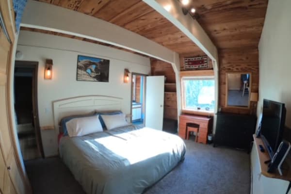 House sit in Tahoe City, CA, US