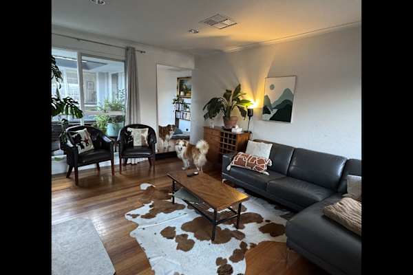 House sit in Gisborne, VIC, Australia