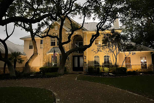 House sit in San Antonio, TX, US