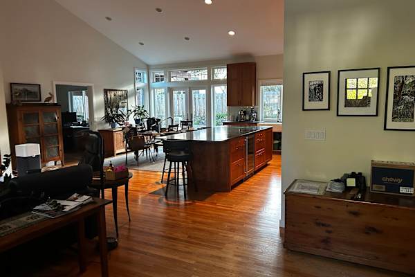 House sit in Bellevue, WA, US