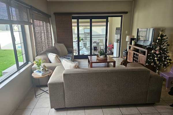 House sit in Centurion, South Africa