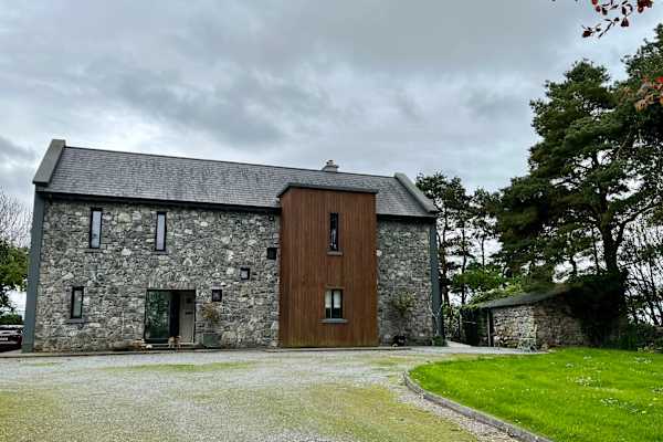 House sit in Gaillimh, Ireland