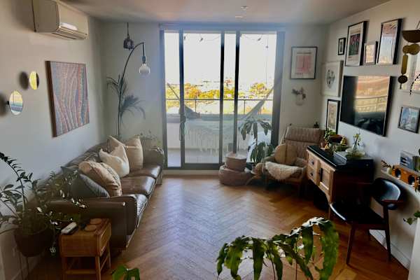 House sit in Melbourne, VIC, Australia