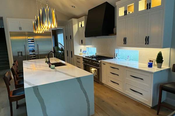 House sit in Lake Oswego, OR, US