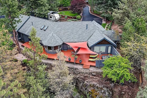 House sit in Bend, OR, US