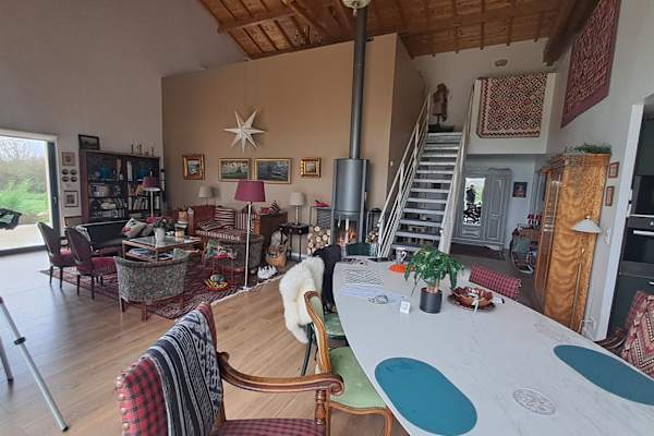 House sit in Champagne-Mouton, France