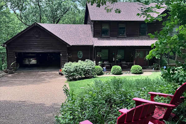 House sit in St. Louis, MO, US
