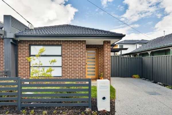 House sit in Dandenong West, VIC, Australia