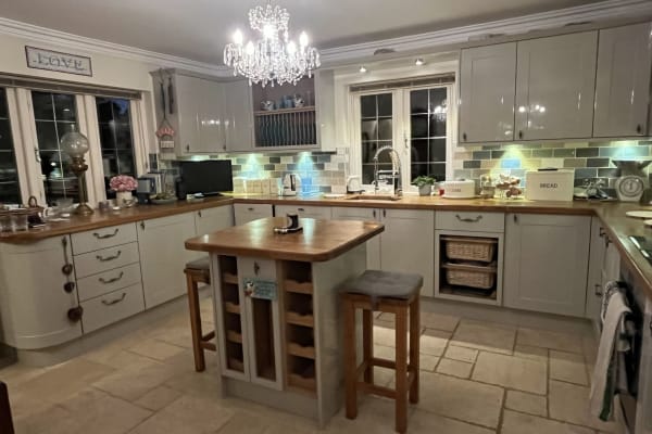 House sit in Wimborne Minster, United Kingdom