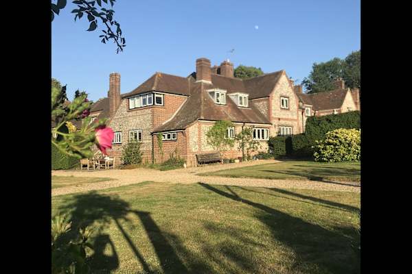 House sit in East Garston, United Kingdom