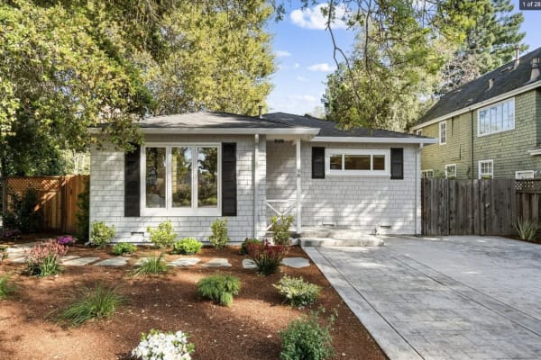 House sit in Palo Alto, CA, US