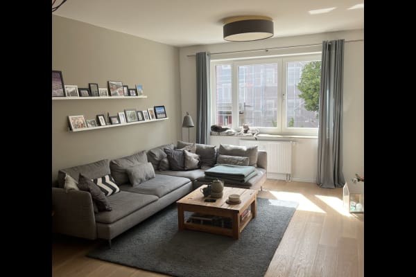 House sit in Hamburg, Germany