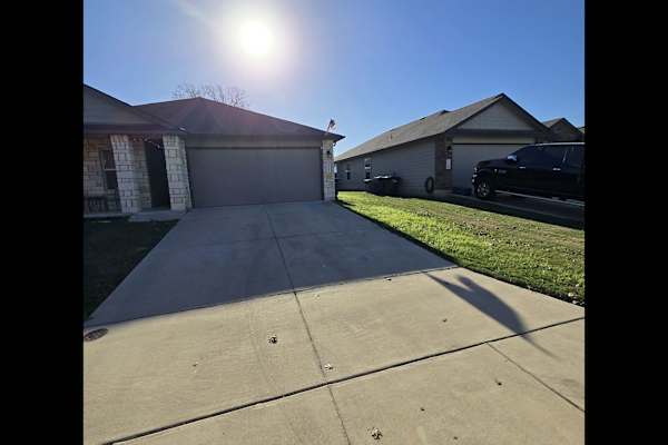 House sit in New Braunfels, TX, US