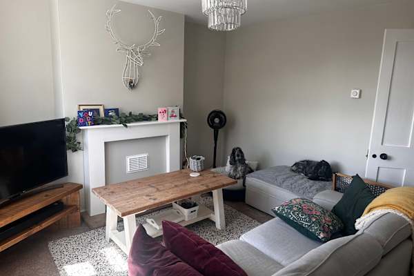 House sit in Upper Winchendon, United Kingdom