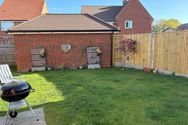 House sit in Cranleigh, United Kingdom