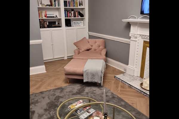 House sit in Glasgow, United Kingdom