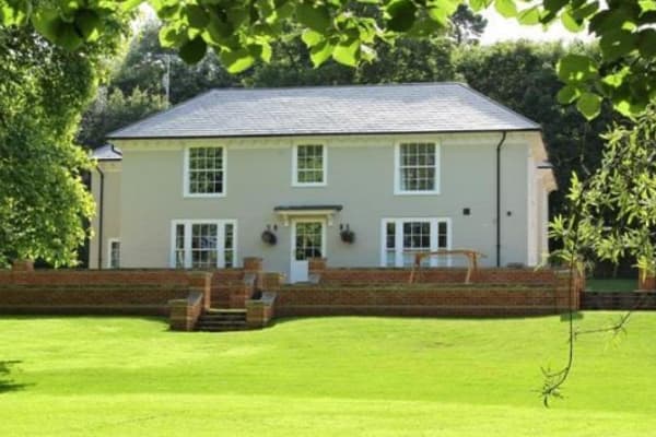 House sit in Frensham, United Kingdom