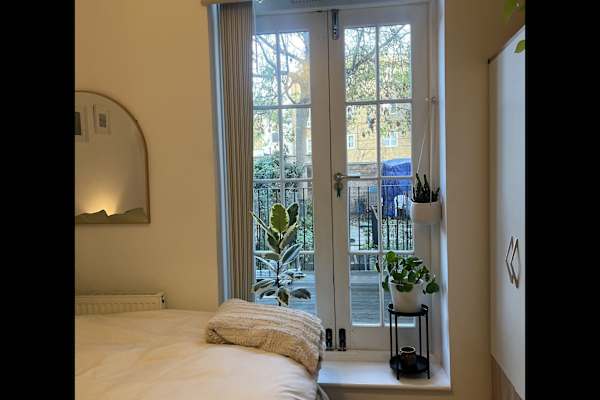 House sit in Finsbury Park, United Kingdom