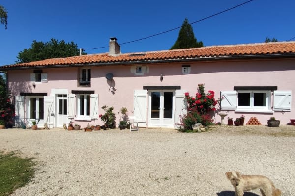 House sit in Ruffec, France