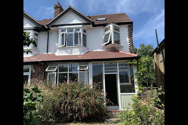 House sit in London, United Kingdom