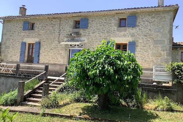 House sit in Miramont-de-Guyenne, France