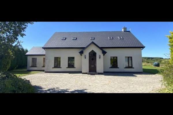 House sit in Thurles, Ireland