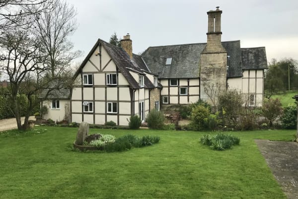 House sit in Broadway, United Kingdom