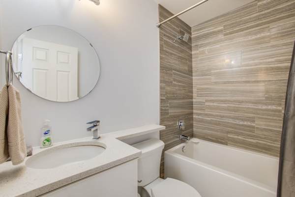 House sit in Kelowna, BC, Canada