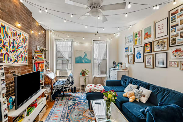 House sit in New York City, NY, US