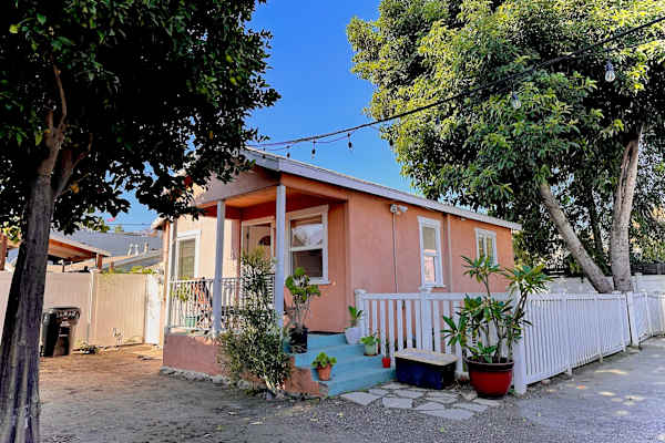 House sit in Echo Park, CA, US