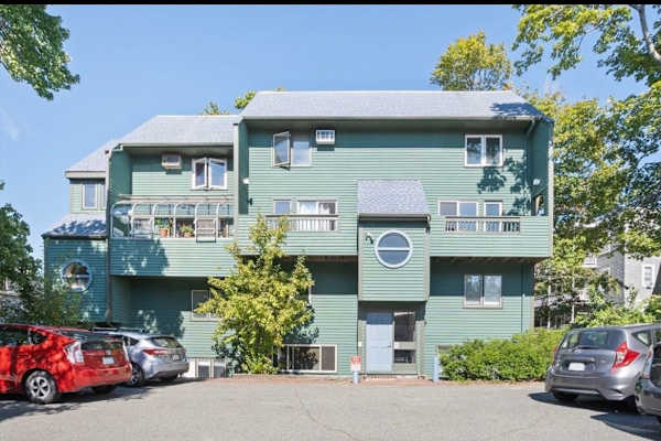 House sit in Cambridge, MA, US