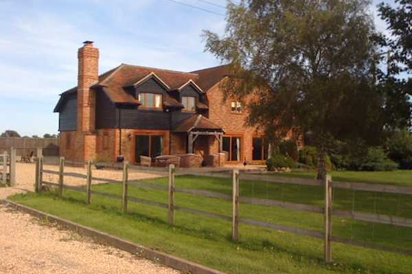 House sit in Arundel, United Kingdom