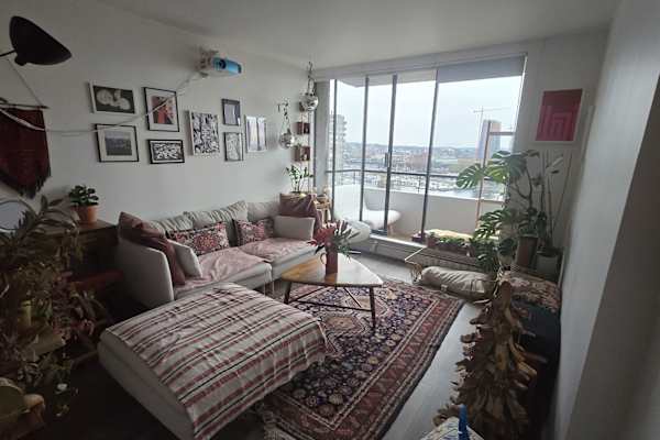 House sit in Vancouver, BC, Canada