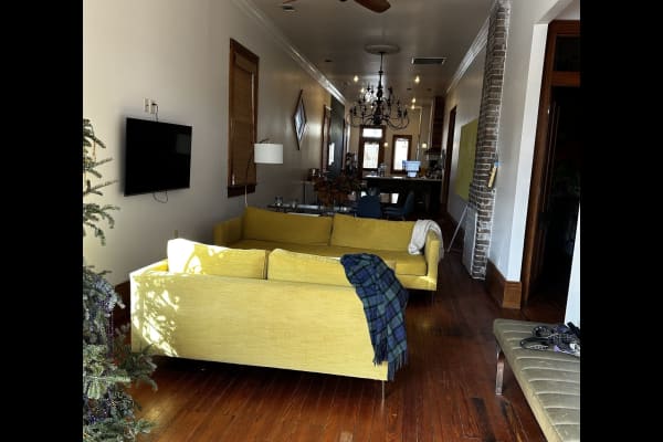 House sit in New Orleans, LA, US