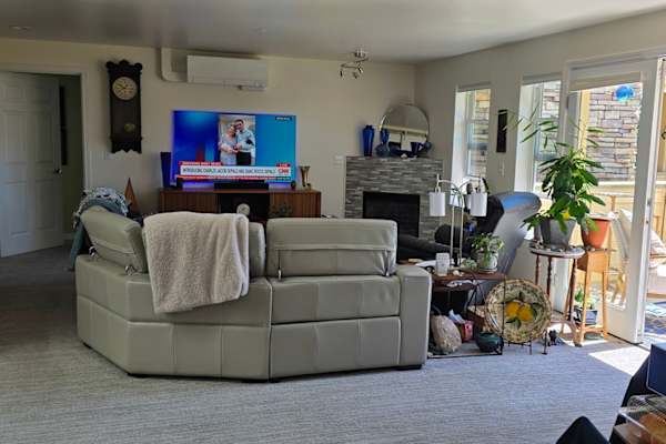 House sit in Burien, WA, US