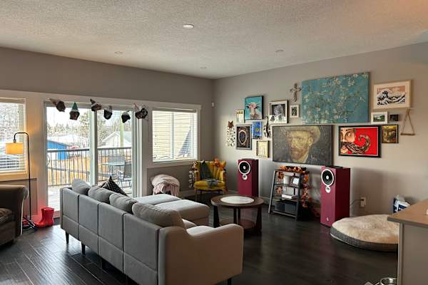 House sit in Fort St. John, BC, Canada