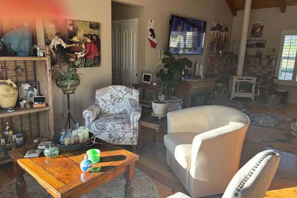 House sit in King City, CA, US