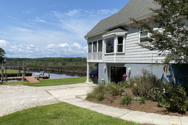 House sit in Cape Carteret, NC, US