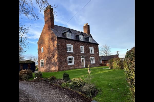 House sit in Shrewsbury, United Kingdom