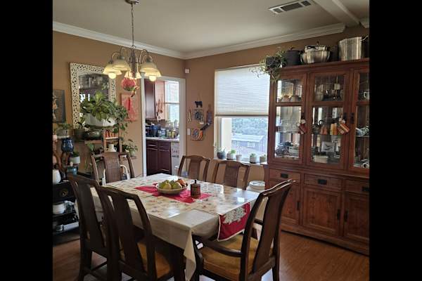 House sit in Oakland, CA, US