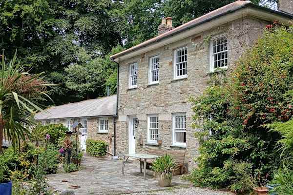 House sit in Truro, United Kingdom