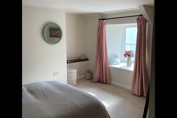 House sit in Modbury, United Kingdom