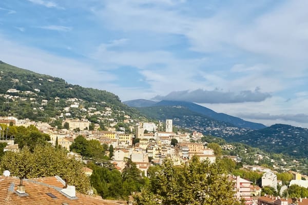 House sit in Grasse, France