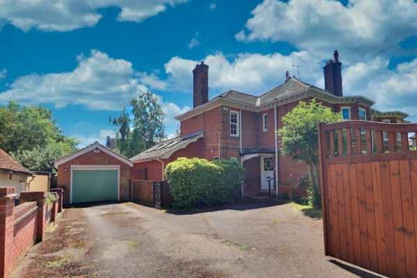 House sit in Colchester, United Kingdom