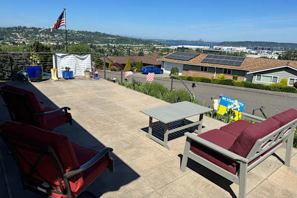 House sit in Renton, WA, US